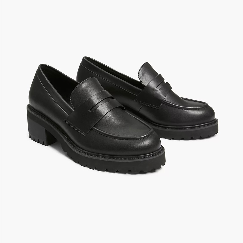 Lane Bryant LUG SOLE LOAFER
Size 9 (fits like a 9.5)